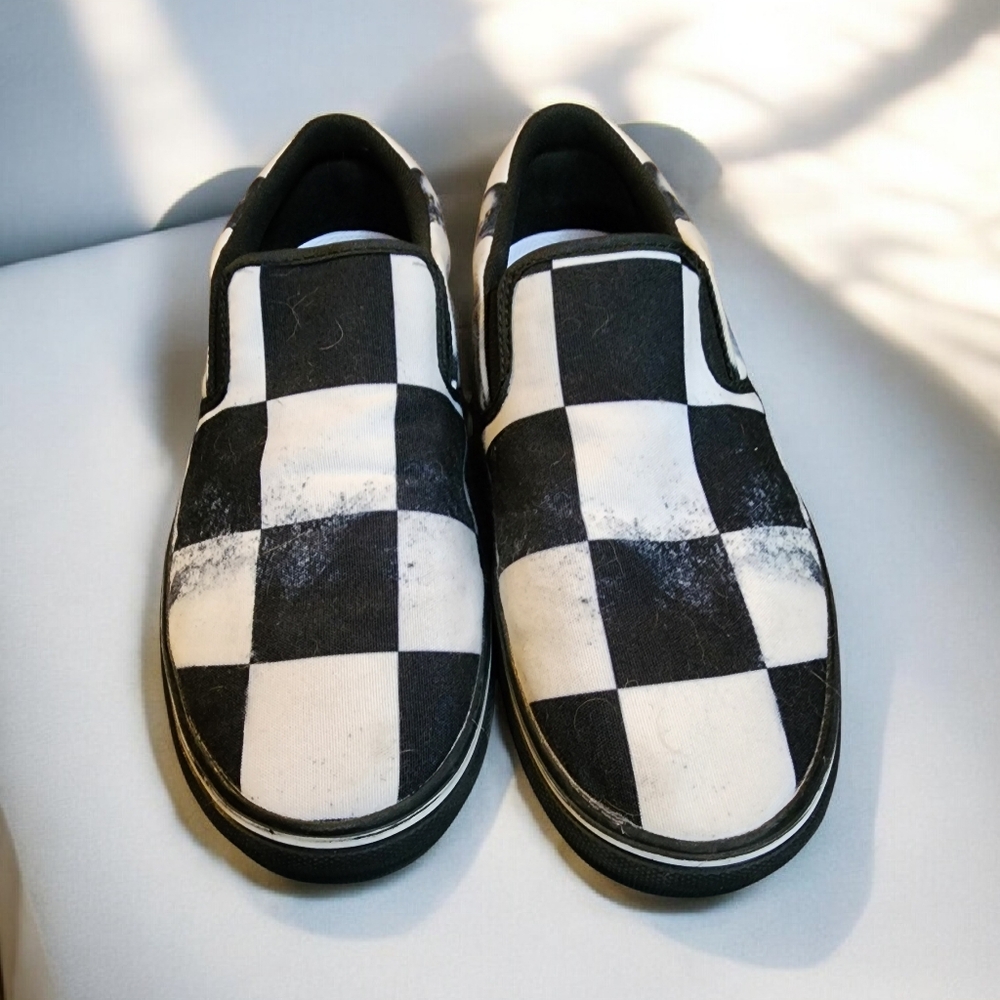 EUC Raad Shop Unisex Black and White Checkered Slip-On Shoes Women's 9 Men's 7
